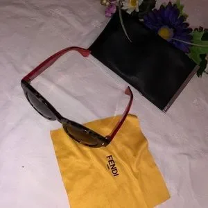 ❤️ Fendi \'Vintage Amber\' Sunglasses ❤️ FENDI Vintage Amber Tortoise Sunglasses With Gold Logo, 90 main image 4